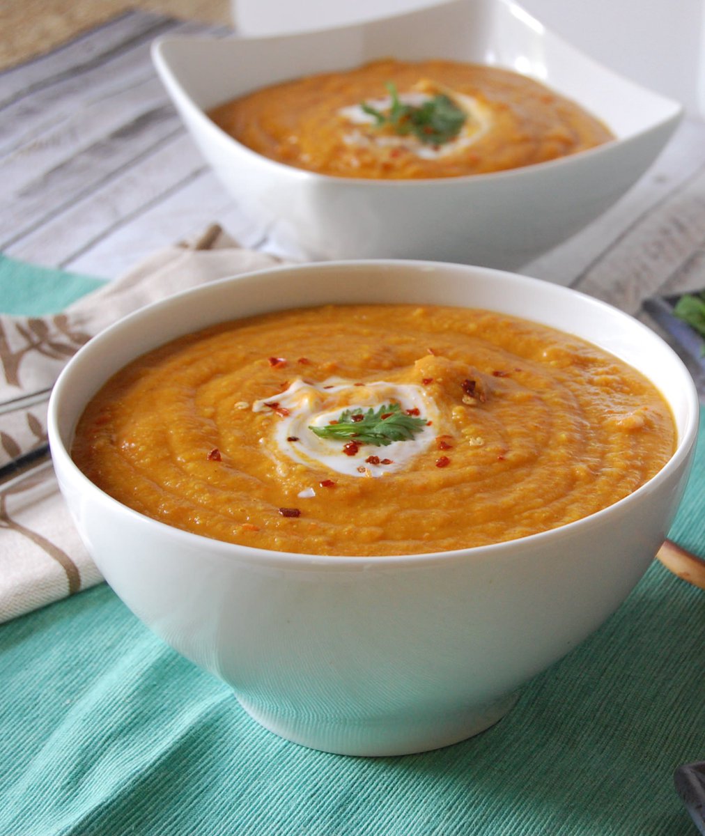 hungryveganyo's tweet photo. #vegan #Moroccan carrot &amp; red lentil #soup by @ACedarSpoon - Find the recipe here: https://t.co/fYyJ9lazQA https://t.co/YWfUWqcmhx