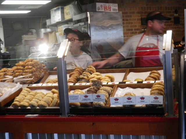 Team <a href="/westvanrun/">West Van Run</a> all excited about doing day 2 <a href="/bagelchase/">Bagel Chase</a> <a href="/siegelsbagels/">Siegel's Bagels</a>! All for @BPBuddies_ &amp; delicious bagels!