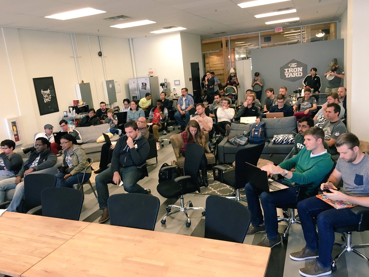 jporcenaluk's tweet photo. Ready to present! #HackTheArena @OrlandoTech #HackAThon #dev https://t.co/2dy1JLBmPc