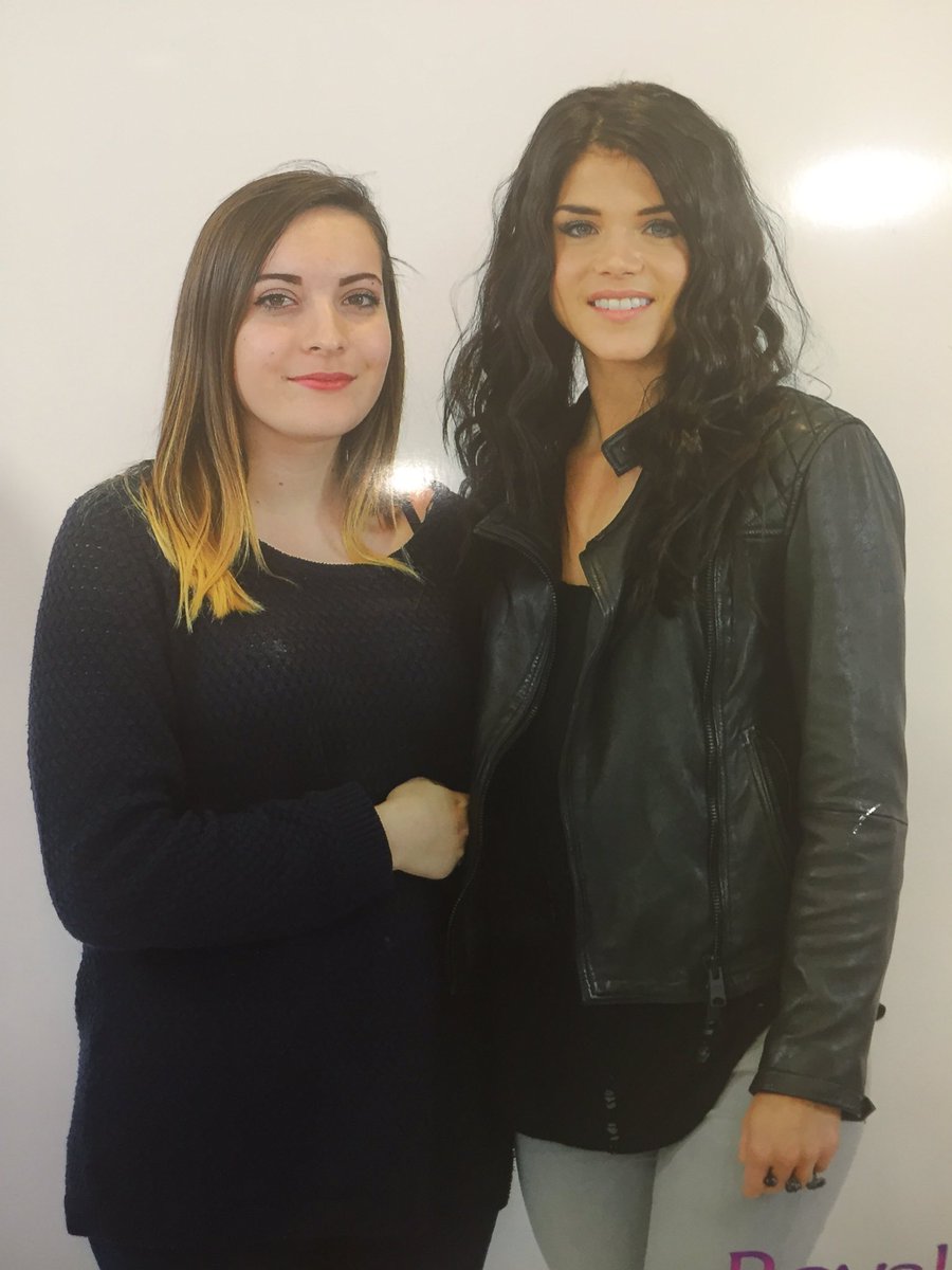 ravnclqws's tweet image. @jtmdunbar I MET THE 100 CAST