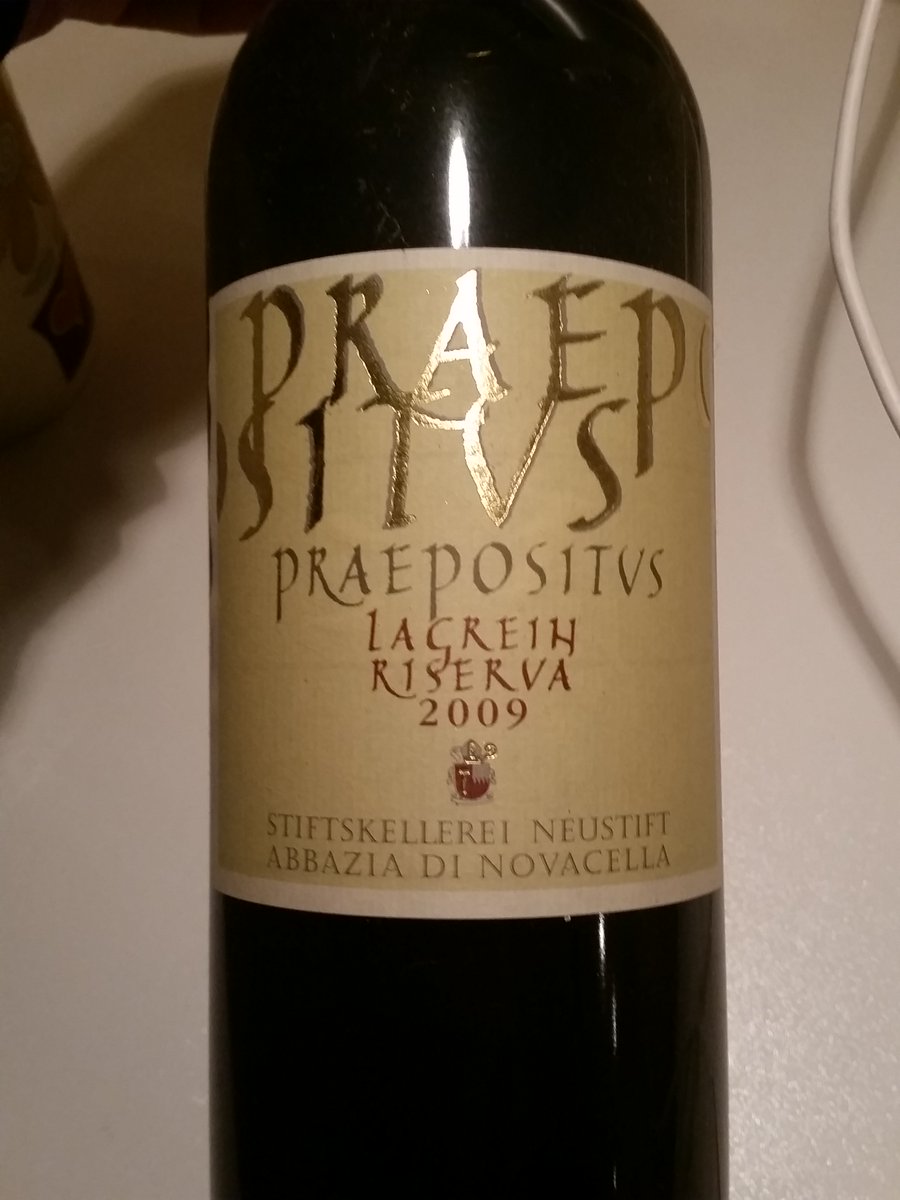 AstridsTaste's tweet photo. Straks pasta met peperbiefstuk maken, daarbij lagrein reserva 2009 Kloster Neustift, Alto Adige #eigenimport https://t.co/ZpHj5ZZTLq