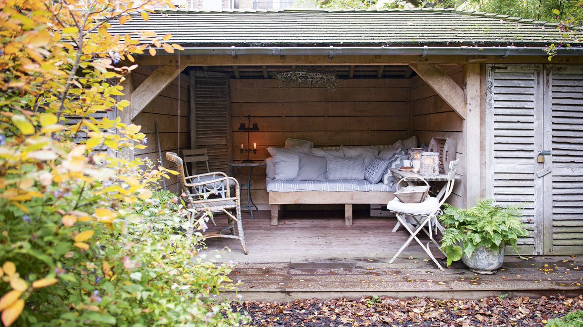 theROOMedit's tweet photo. This garden retreat is just gorgeous - perfect for the warmer months #summerdreaming https://t.co/y7KdEGyyv3 https://t.co/ghSV6vxwS8