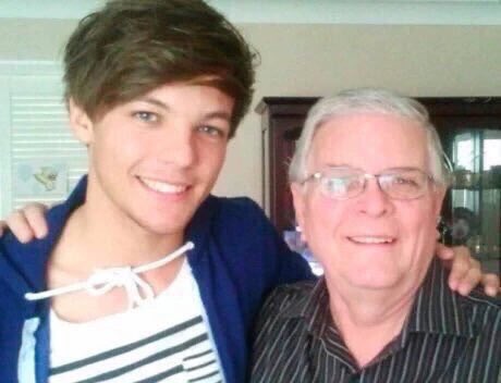myhomeniall's tweet photo. Louis's grandfather passed away, we're so sorry for your loss Louis, we are here for you always #RIPKeith https://t.co/hq1NnrjcVv