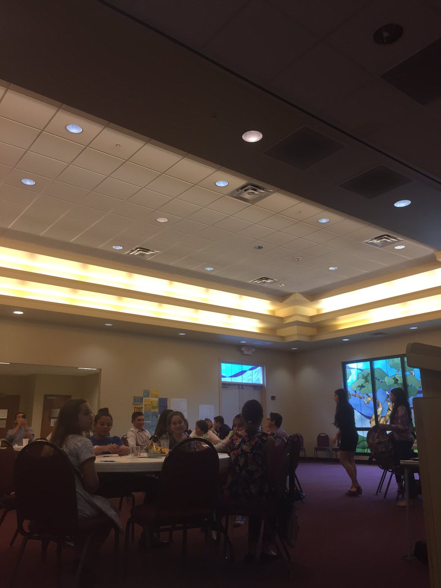 TSSYouth's tweet photo. STARY Elections have begun!!!! Good luck to all of our Candidates!! https://t.co/VpkkNcRV6M