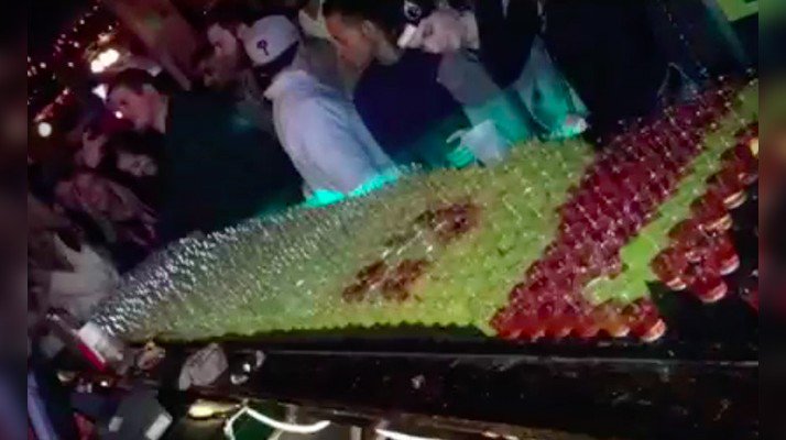 no_headaches's tweet photo. Some Dude Bought 5,000 Shots At A UGA Bar Last Thursday https://t.co/csbozxEwYO #party https://t.co/7toOmP058O