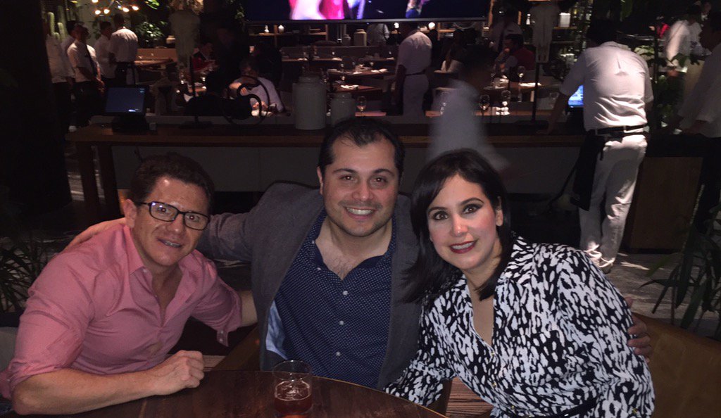 hdz_baez's tweet photo. Friends are forever!!! https://t.co/N8kqx08GFn