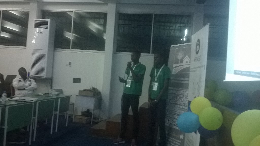 montresorkonan's tweet photo. #2SEC propose la solution #MailChecker pour la lutter contre les attaques par #mail. #RisksSolutions #Abidjan https://t.co/gz1VJVYagM