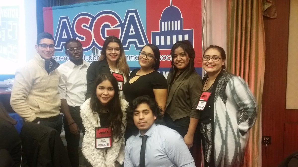 HCCCStudentGov's tweet image. Look at #HCCCSGA E-board and Senators doing the do! Always #onthatgrind for you! #asgany16 💪👊