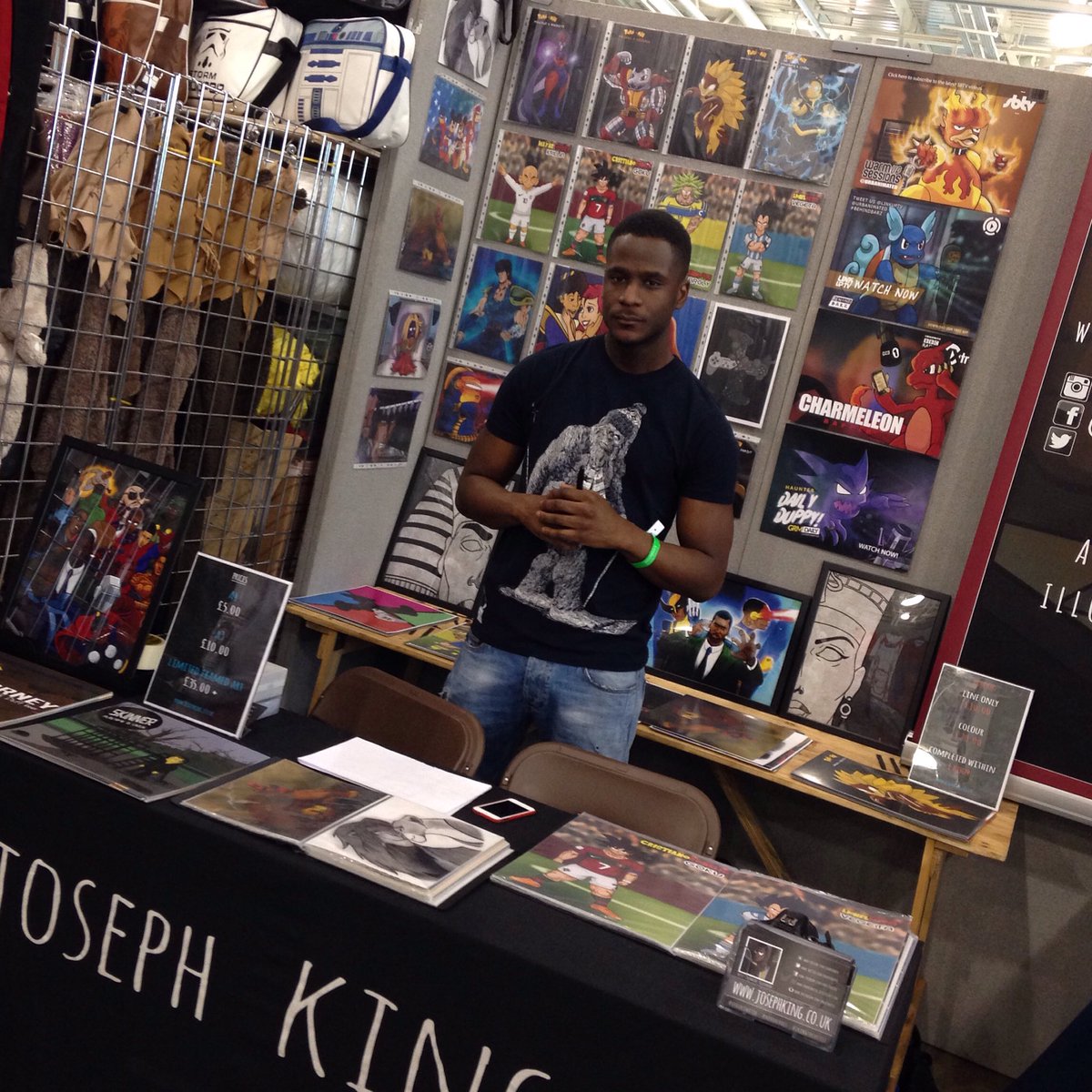 urbanimated's tweet photo. Joseph King at comic con this weekend. 

Representing Urban &amp; Black culture in his art.

Follow @JKingTheArtist https://t.co/WKekWK14Rf