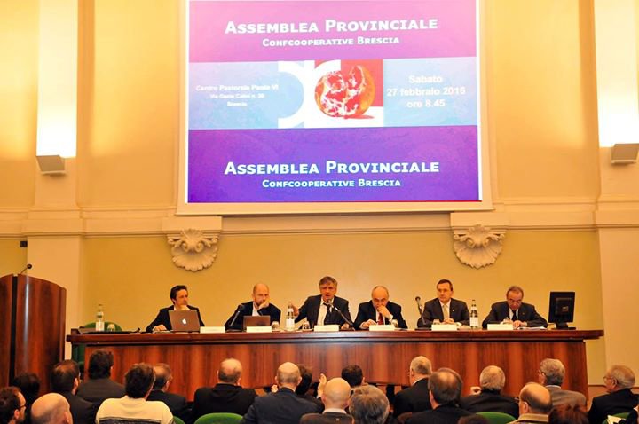EmanueleGollini's tweet photo. Assemblea @Confcooperativ1 Brescia @LombardiaConf https://t.co/wyFrwU9eqy