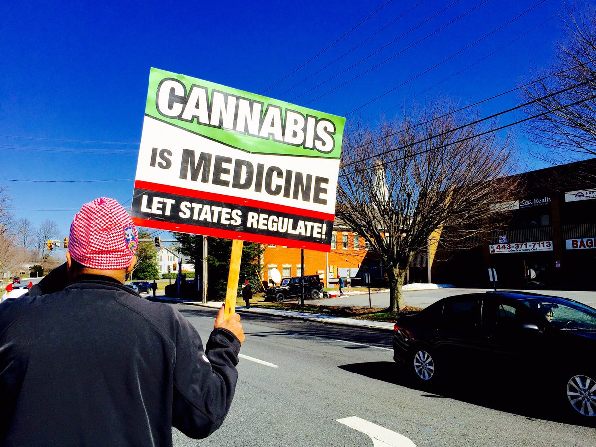 nancy_shia's tweet photo. Protesting in #BelAirMD to free DC from #AndyHarris' meddling in DC affairs. @WashInformer @pgnorml @DCNORML @dcist https://t.co/Nh0Iq1kjT0
