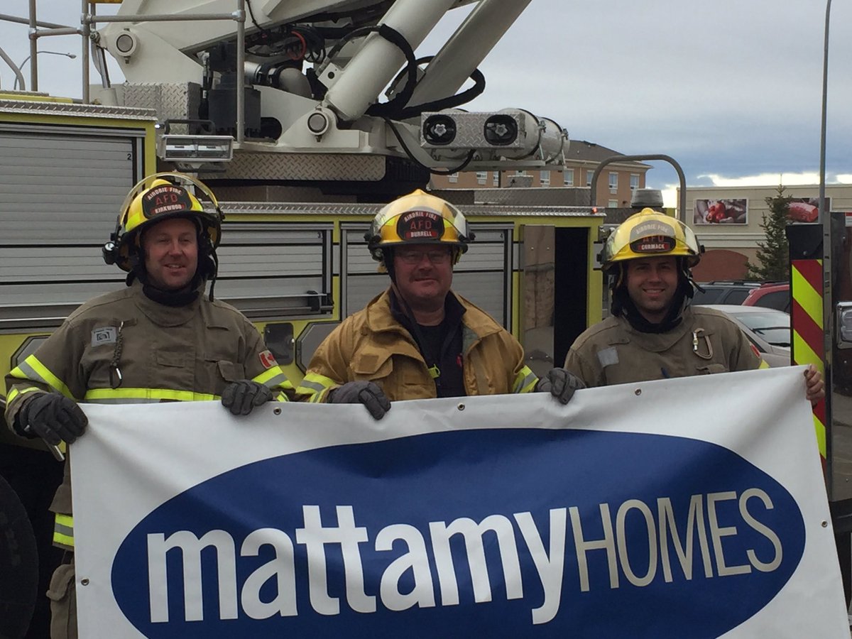 AirdrieFire4778's tweet photo. Rooftop campout for @MD_Canada complete. 3 firefighters, 72 hours. Over 10g raised. Exact total to come #bpairdrie https://t.co/xPmwU3ACWR