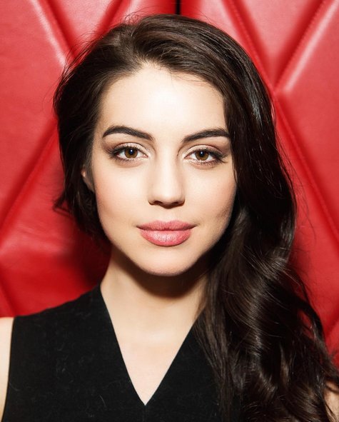 FCSuggestions's tweet photo. Adelaide Kane https://t.co/qOsJ2TnQ6w