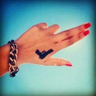 😍اروح طبخ ولا حبيبي يقول اخ حمودي ياعمري وحياتي😉