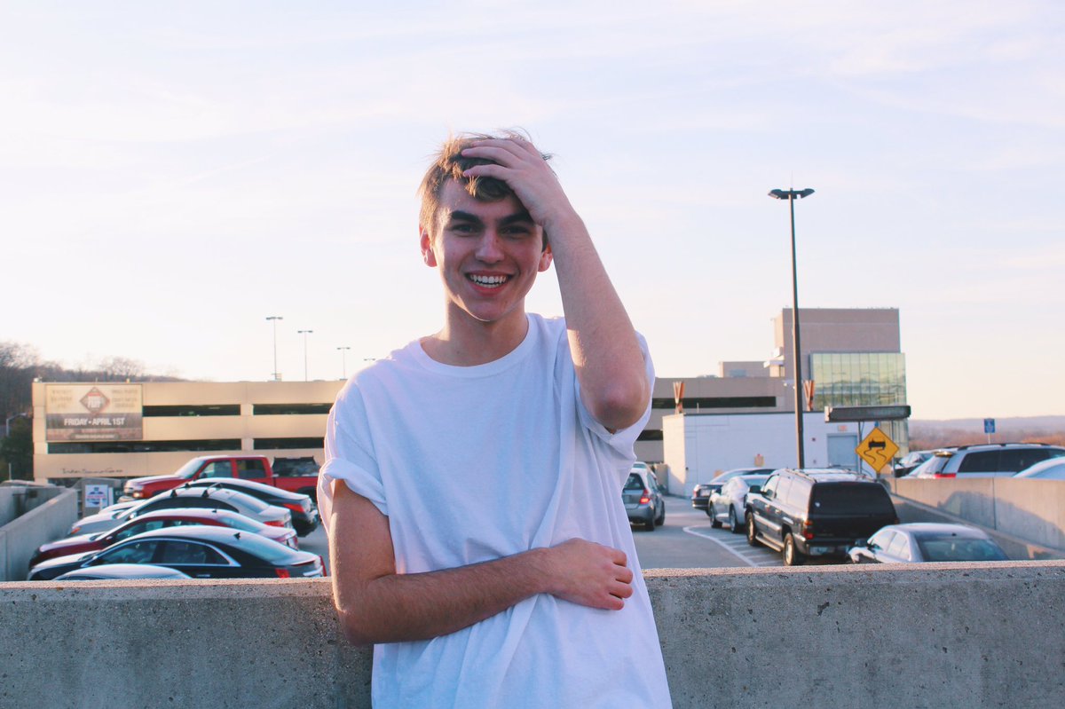 piercayy's tweet photo. It's fun to shoot other people, but being in front of the camera is fun too https://t.co/f6ziThM6J4