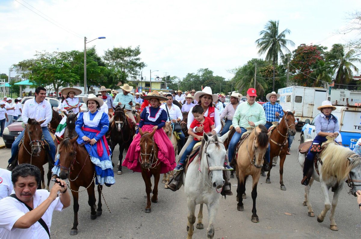 LILIANAMADRIGAM's tweet photo. Gracias por acompañarme en la cabalgata en Villa Parrilla, me da mucho gusto ver cómo nos vamos sumando. https://t.co/BhMz6JdZp5
