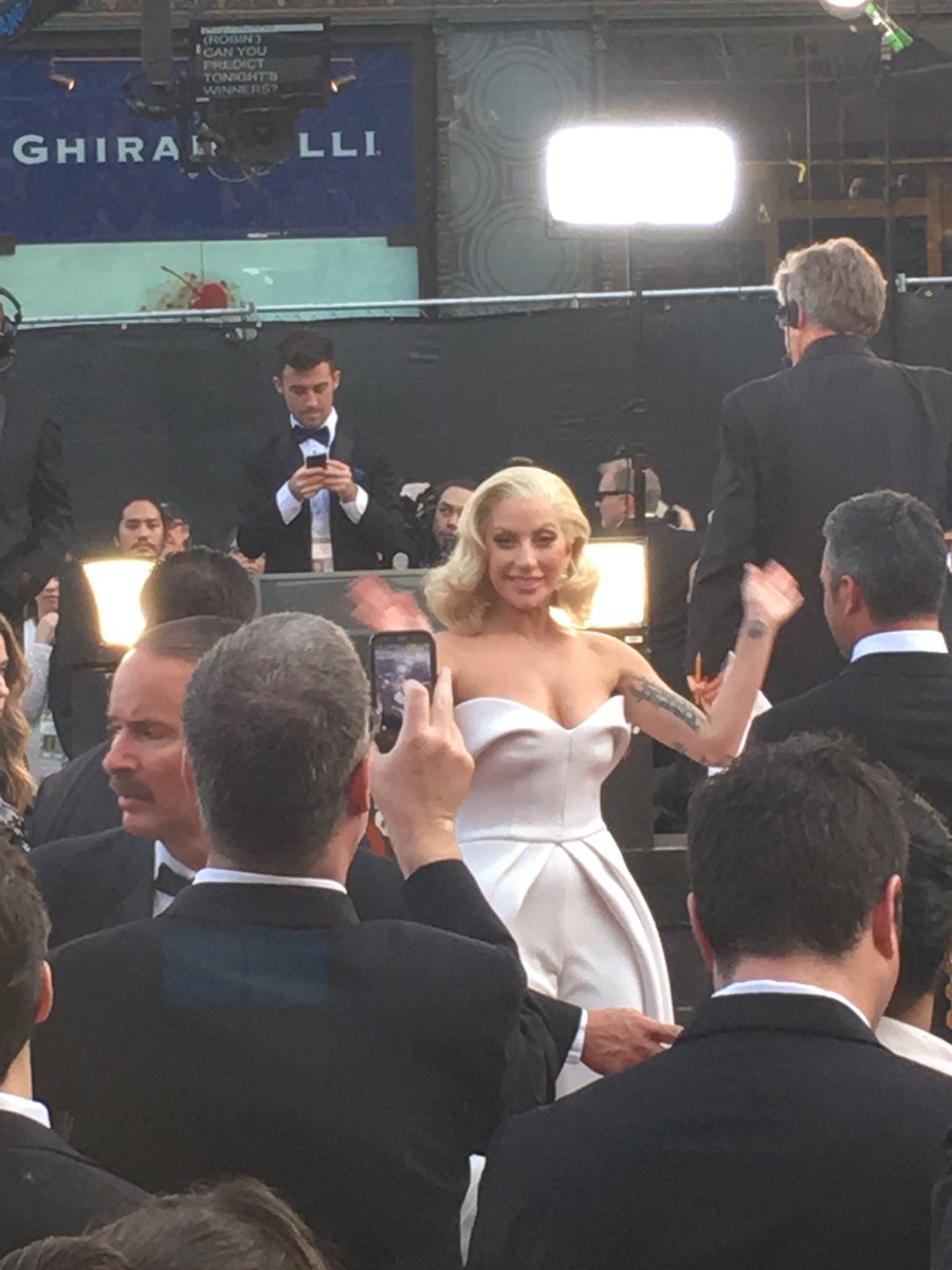 Yaas <a href="/ladygaga/">Lady Gaga</a>! Love the beautiful white gown #Oscars
