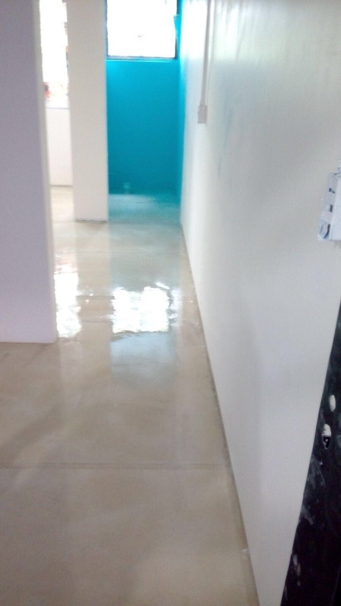 dosa_studio's tweet photo. Domingo de obra, piso epóxico
#DOSAstudio https://t.co/sjfHSLhyRx