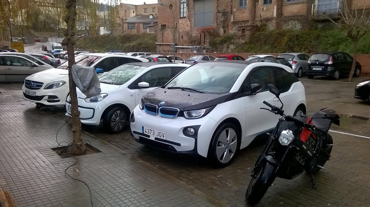 Volttour's tweet photo. Trobada a Sant Miquel del Fai #cotxeelectric #vehicleelectric https://t.co/xcWEoBhH3v