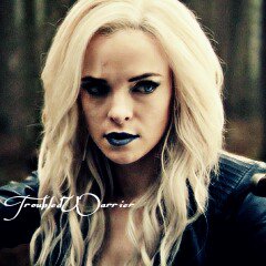 ❄Caitlin Snow ❄ (@troubcldwarricr) on Twitter photo 