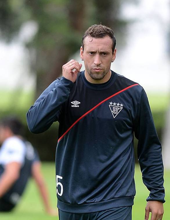 laUenelcorazon's tweet photo. Brahian Alemán sobre los silbidos en Machala “Es la presión de jugar en #LDU el más grande del Ecuador” https://t.co/56V4aNtbpr