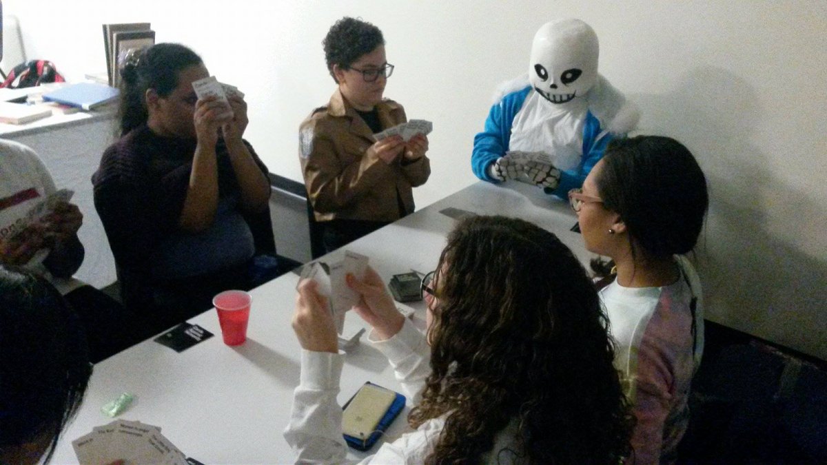 ThatCosplaySans's tweet image. Human humor can be pretty unusual... &quot;Cards Against Humanity&quot;, huh?  o.O
#whatisthis #ithinkigetit