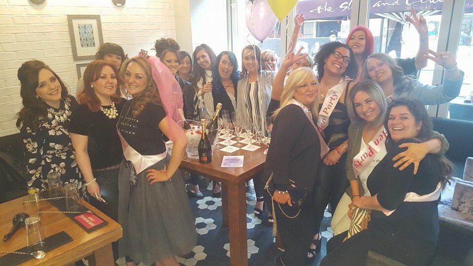 jenelvis1985's tweet photo. Truly dead 💀Boss weekend though for @shivylou hen do- @WorsleyGemma you organisational dream ❤️❤️ https://t.co/J8DORIo9F2