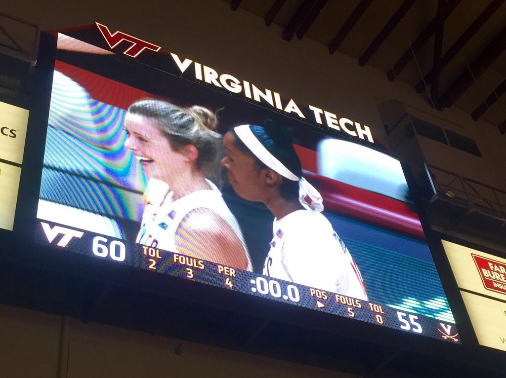 Imtamarabrown's tweet image. Can I be you @SamiHill4 ? #famous #stillbasic