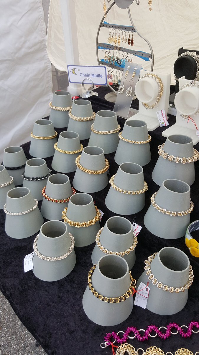 jade_etc's tweet photo. These two sisters make the most gorgeous jewelry you have ever seen!!
#CMS222BSP16 https://t.co/cBPX7NirEF