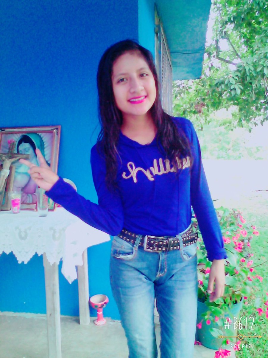 Karlita Perez (@PerezKarliz) Twitter