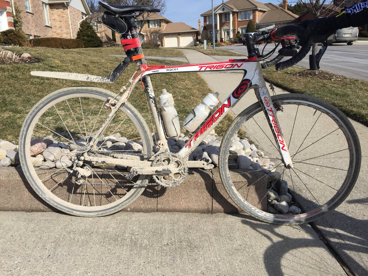london_chrisp's tweet photo. Who else was out preparing for the @Paris2Ancaster race today?  I sure was :-) #TWESPBCC #ILikeItDirty https://t.co/jbsIdBhazK