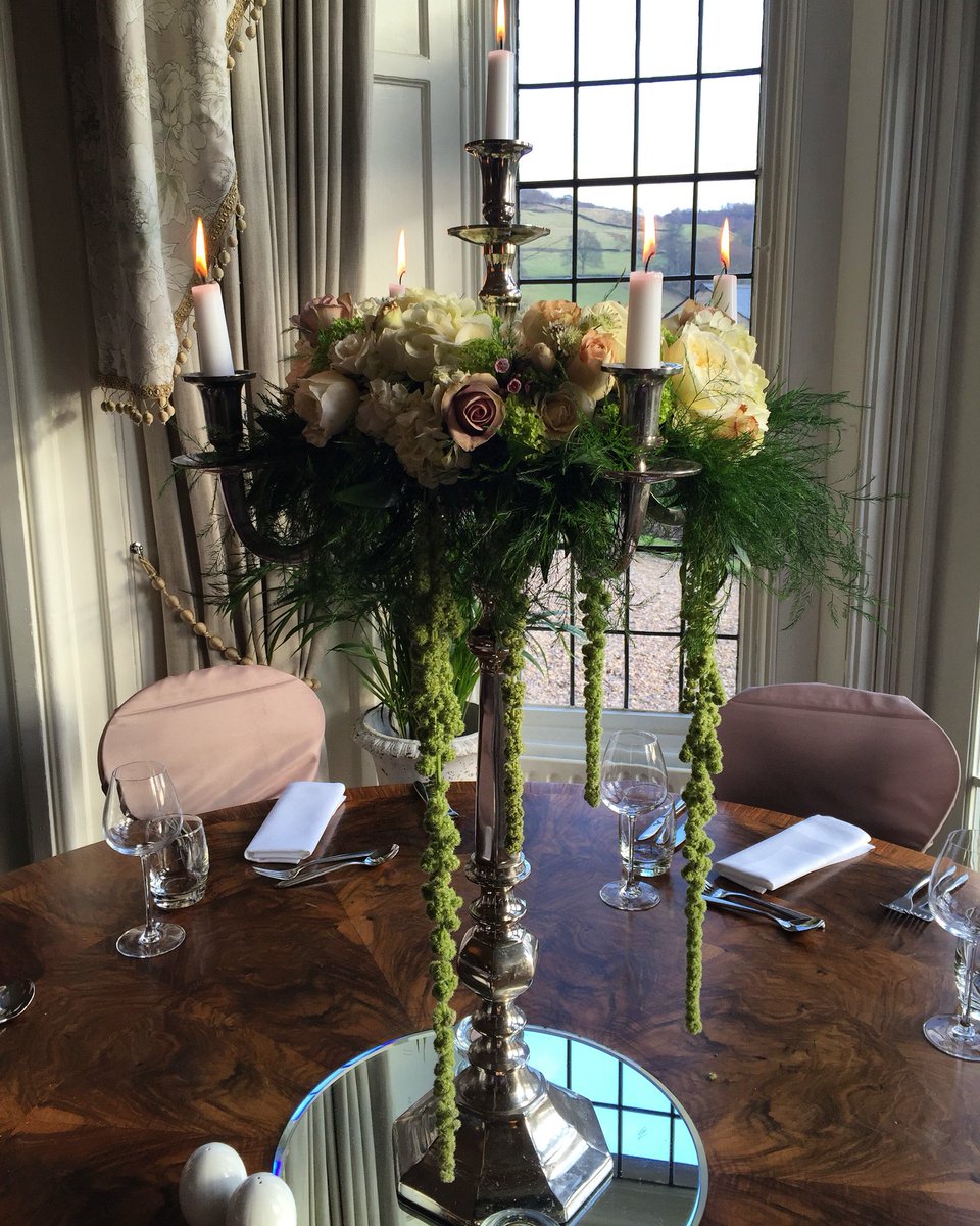 LP_Flowers's tweet photo. Candelabra design @JamesPlacesGrp @Falcon_Manor Wedding Fair today #JPDreamWeddings #weddinghour #weddingoclock https://t.co/1VGlBa88tn
