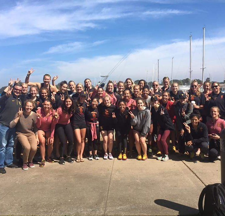 olivianba's tweet photo. SQUAD #uscrowing  #fighton #beatSDSU https://t.co/Ijzp3XKsuK