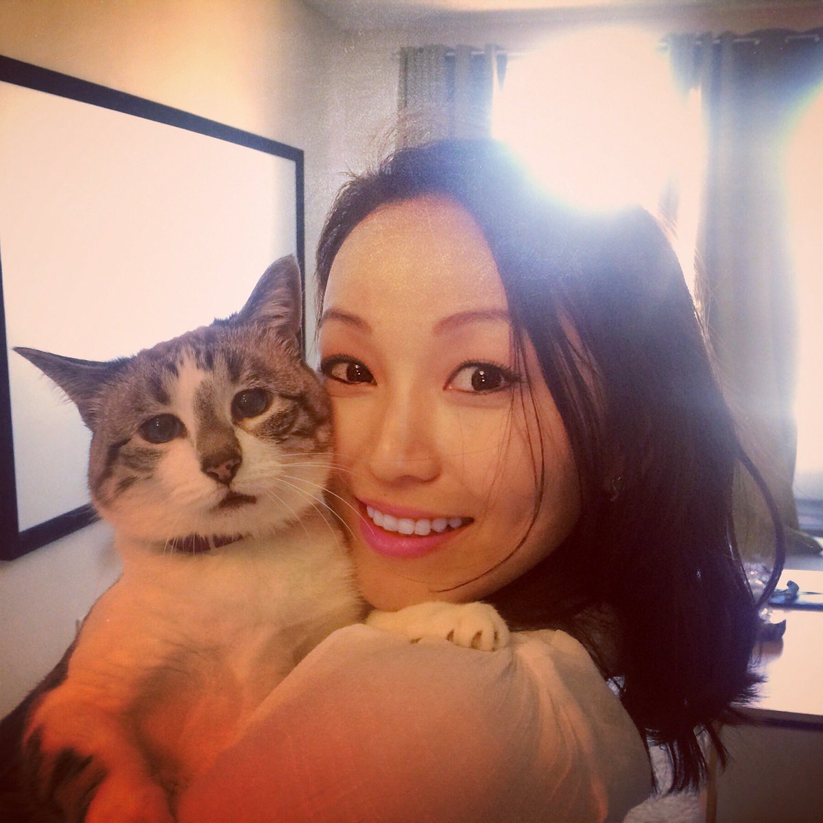 PeiPeiLin214's tweet photo. My little Leni is finally all grown up β€οΈπ€ #bunface #cateyes #happysunday https://t.co/KDZ18BGb3n