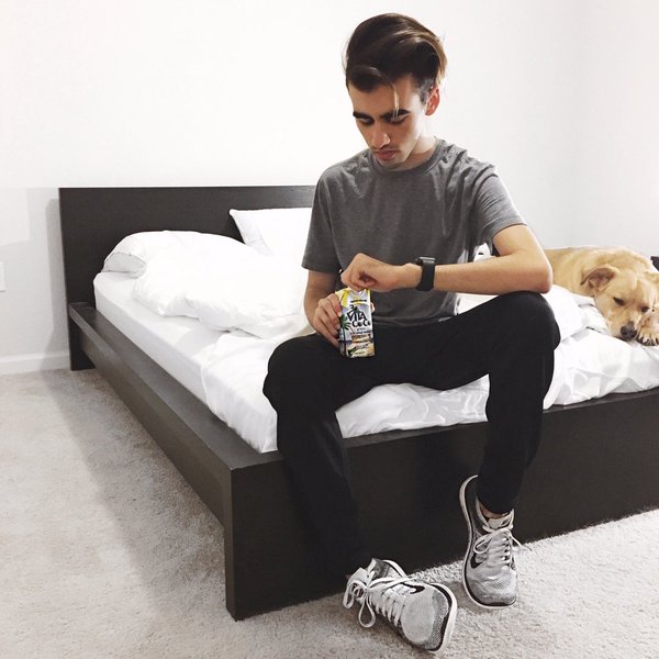 VitaCoco's tweet photo. Perfect for post-workouts and post-wakeups. (S/o to @JoshuaLebron for the pic) #vitacococrew https://t.co/EjdbmYxTmS