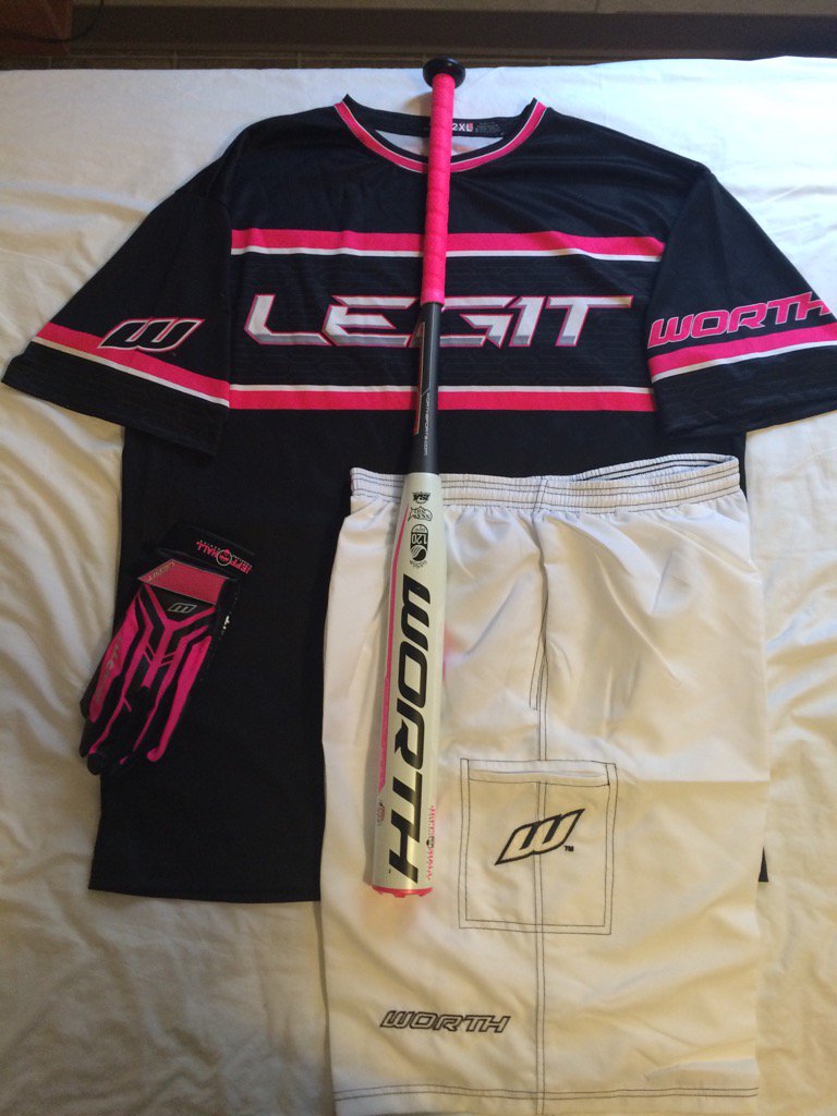 horsemen18's tweet photo. And the Worth swag keeps rolling in. Thk u Jeff Hall , ECA and @WorthSportsSP it's #crushingtime https://t.co/hdkfNnjRTE