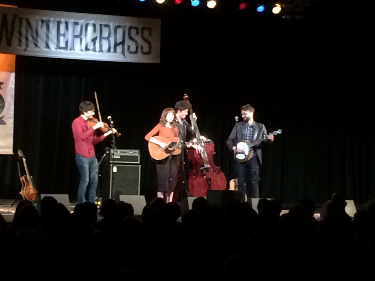 ratdogfreak's tweet photo. Molly Tuttle #Wintergrass2016 #BluegrassBender https://t.co/XpKUnZnQJW