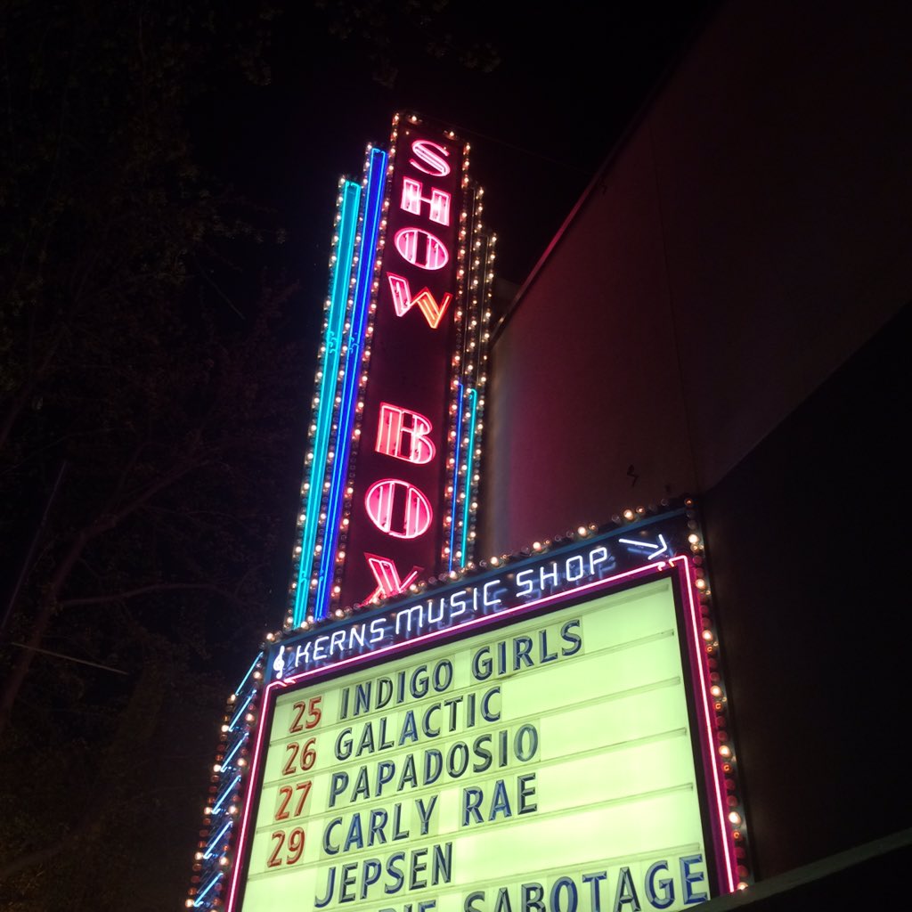 CureFTCommon's tweet photo. I'm still reeling from an amazing night playing a bucket list venue, @ShowboxPresents. Thanks @papadosio! - Joe https://t.co/UMArAFI6H6
