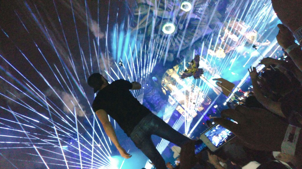 JC_YeiZ's tweet photo. @EDC_MEXICO @BEATOFICIAL #ECDMx #XXEDC en una imagen wow! #Music #Awesome Cc @m7paulet https://t.co/BQJXILoySv