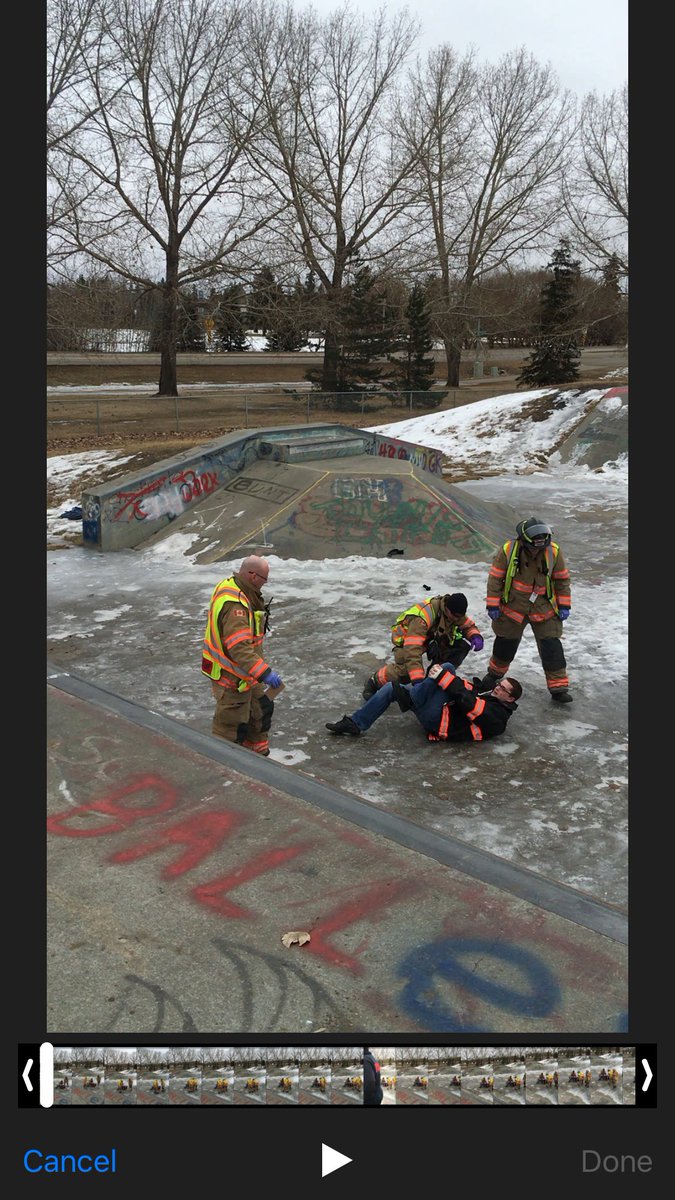 bheesing's tweet image. #FortsaskFD took First aid training scenarios outside today ! #teamwork #learningthecraft #commitment @Grant911Fire