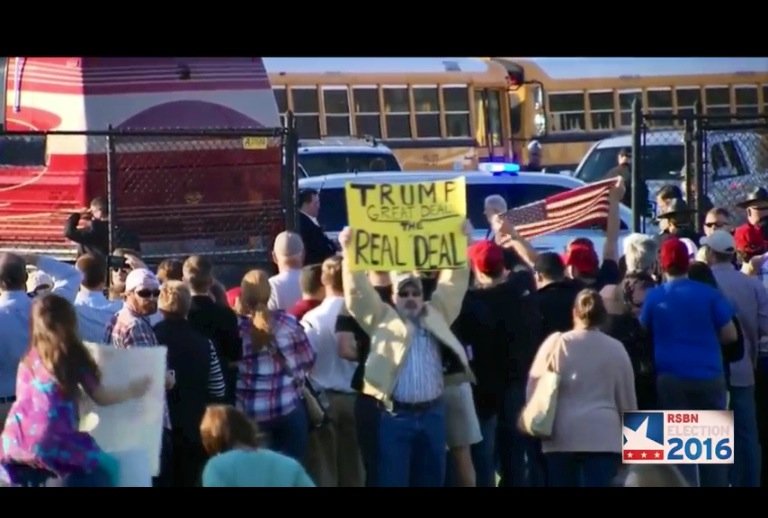 SpecialKMB1969's tweet photo. @wpjenna TRUMP GR8 DEALS THE REAL DEAL #ALWAYSTRUMP #AL4TRUMP https://t.co/YOGA1WaUyw