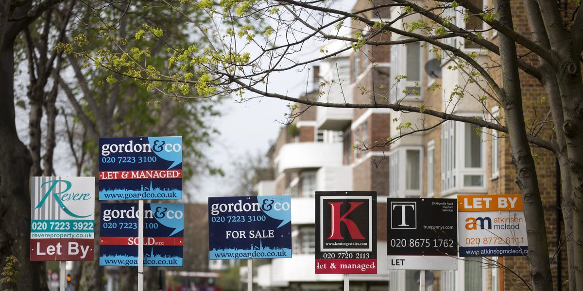 LucentGroup's tweet photo. RICS new buyer enquiries outpace #UKhousing inventory; #investors, builders see opportunity.
https://t.co/1nmDzUn1BR https://t.co/T1YWk9zJYR