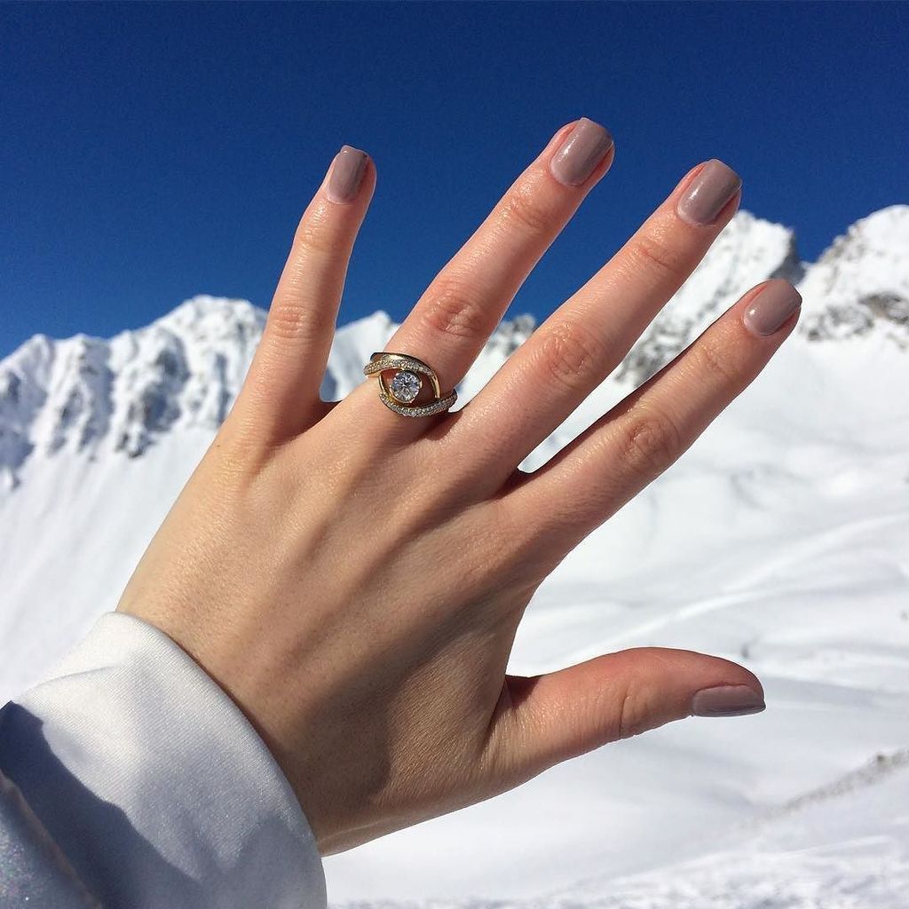 DEEP_N_STEEP's tweet image. 💍❄️⛄️💎🎿🗻 #shaunleane #shaunleanejewellery #interlockingrings #engagementring #weddingband … ift.tt/1N3AcIh