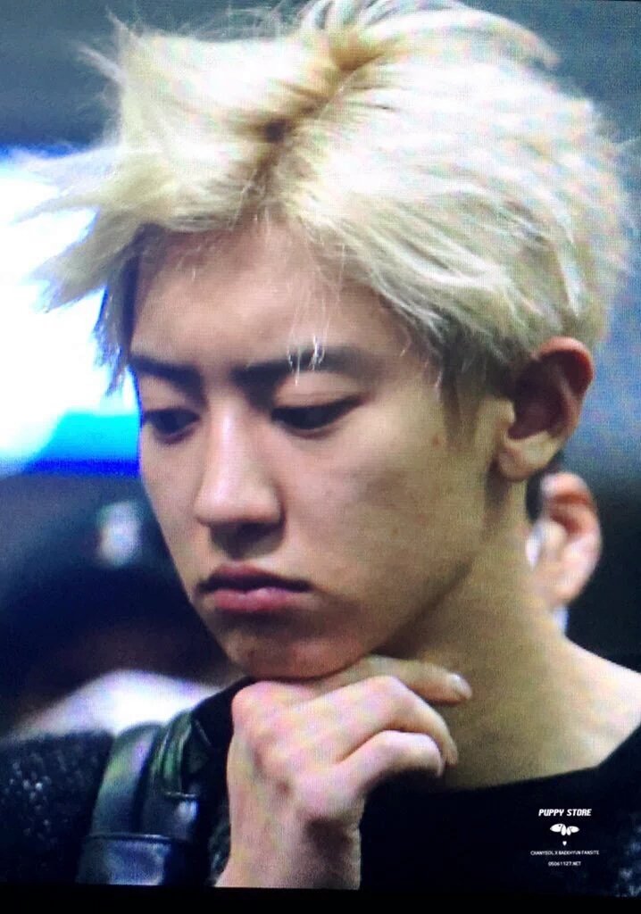 sehenney's tweet photo. Me: *sees Chanyeol's breakouts* ah we're both going through a rough phase #byepimples https://t.co/f5D9OaL8o3