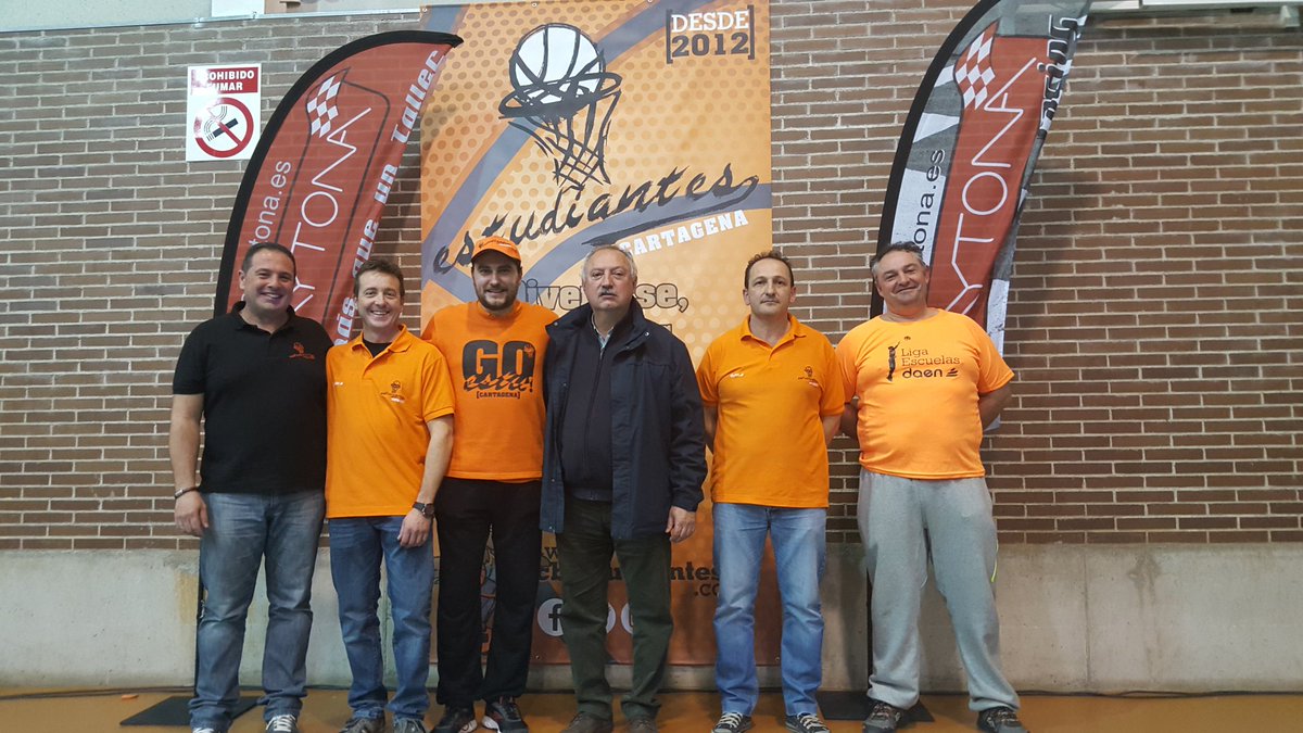 cbestudiantesct's tweet photo. Divertirse,aprender,competir...querer ser mejores.#estuclub. https://t.co/Qhnx1qDkat