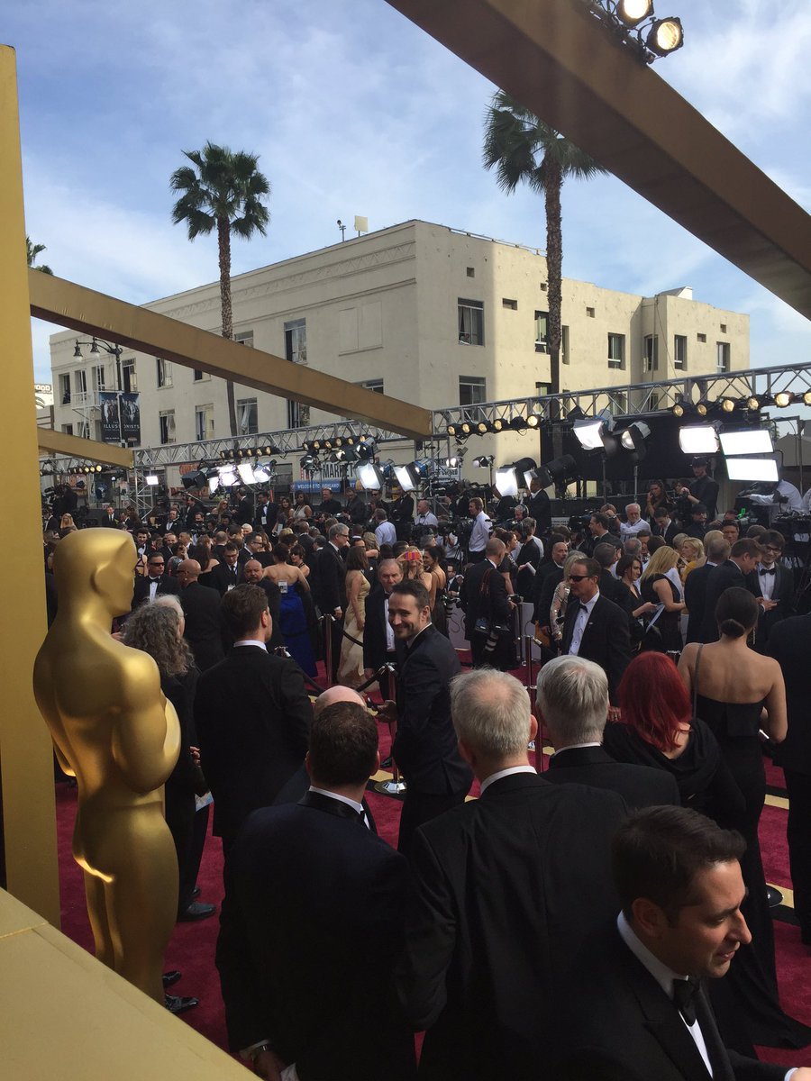 The red carpet is filling up fast! Spot any of your fave celebs? #Oscars
