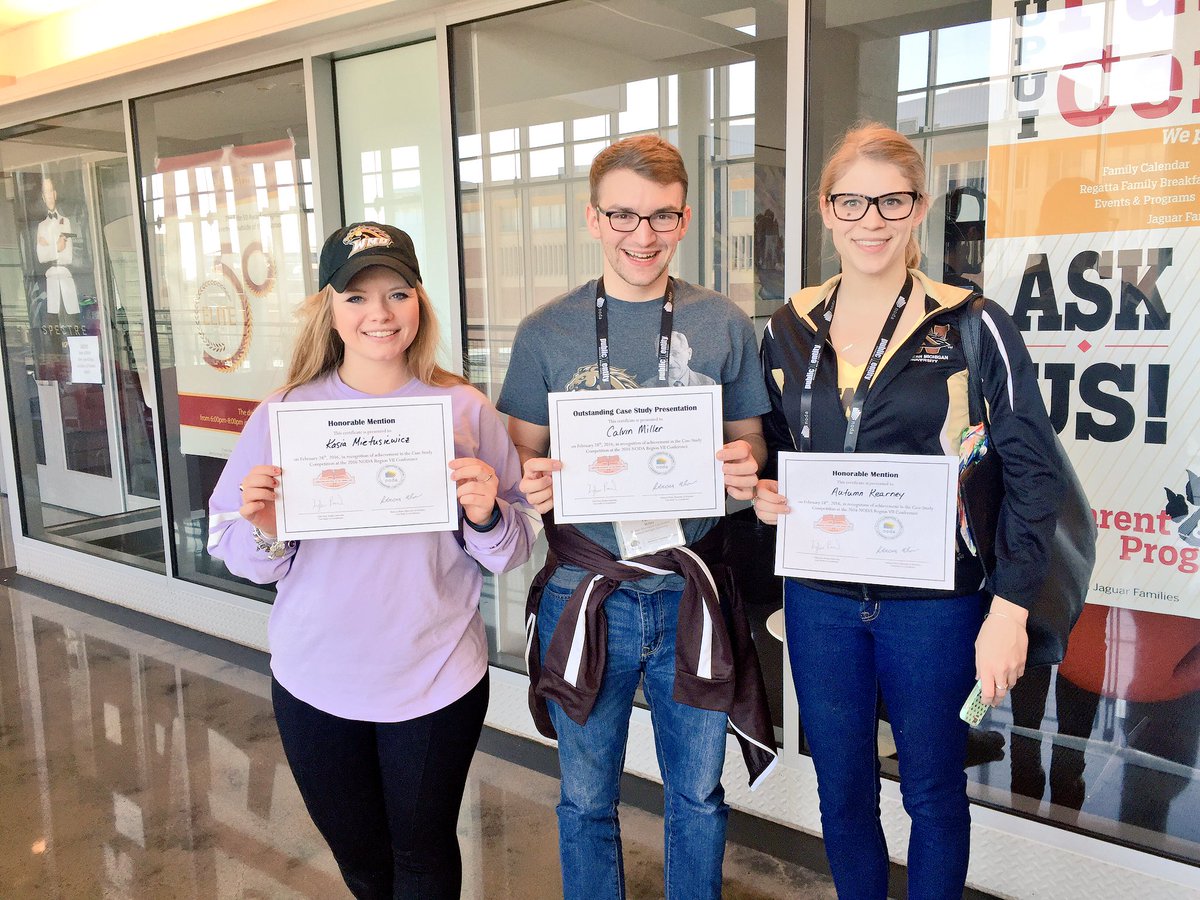 WMU Orientation tweet media