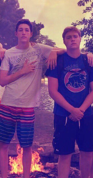 ThebigWiley89's tweet photo. Happy birthday bro @cpk2899 miss raining 3's with u everyday have a great day 💯🔥💯 #fpete https://t.co/xaLVOW2Z5w