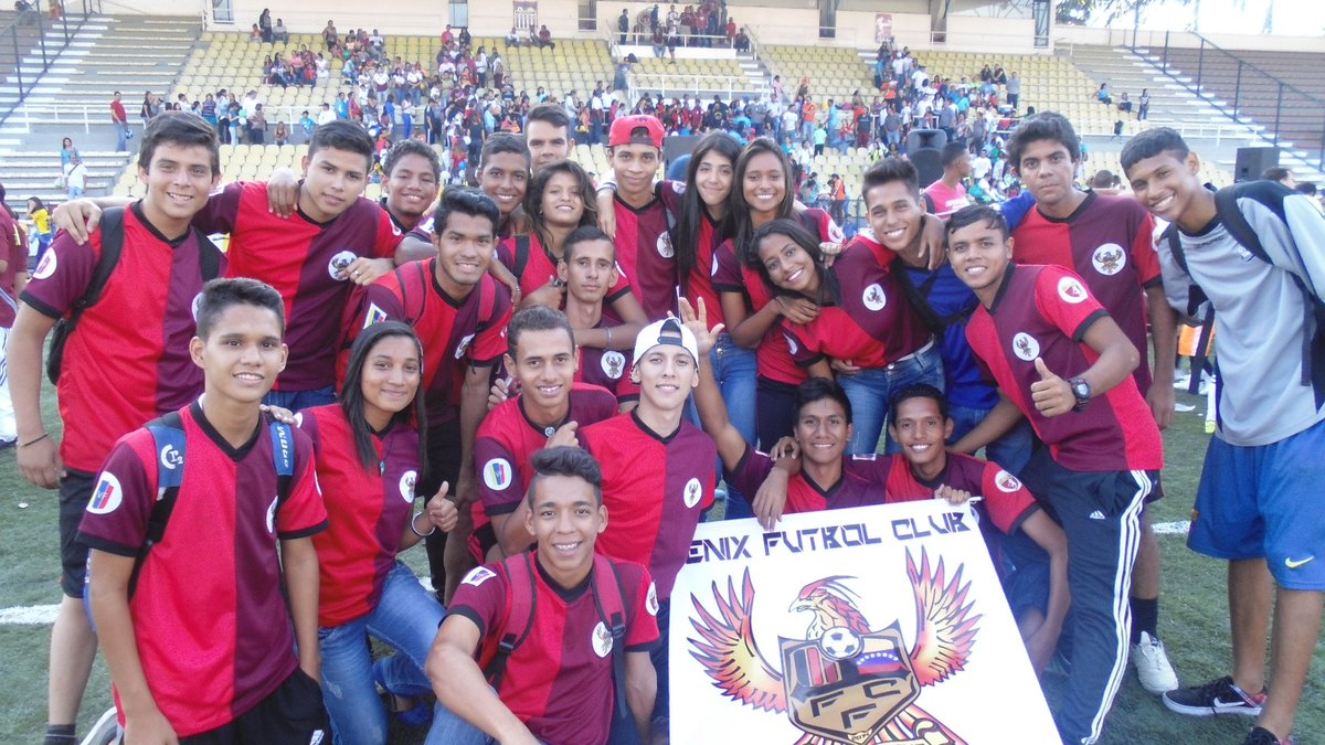 FenixFC2014's tweet photo. #Inaguracion #TorneoEstadal2016 #FenixFC https://t.co/yQth4I6TGA