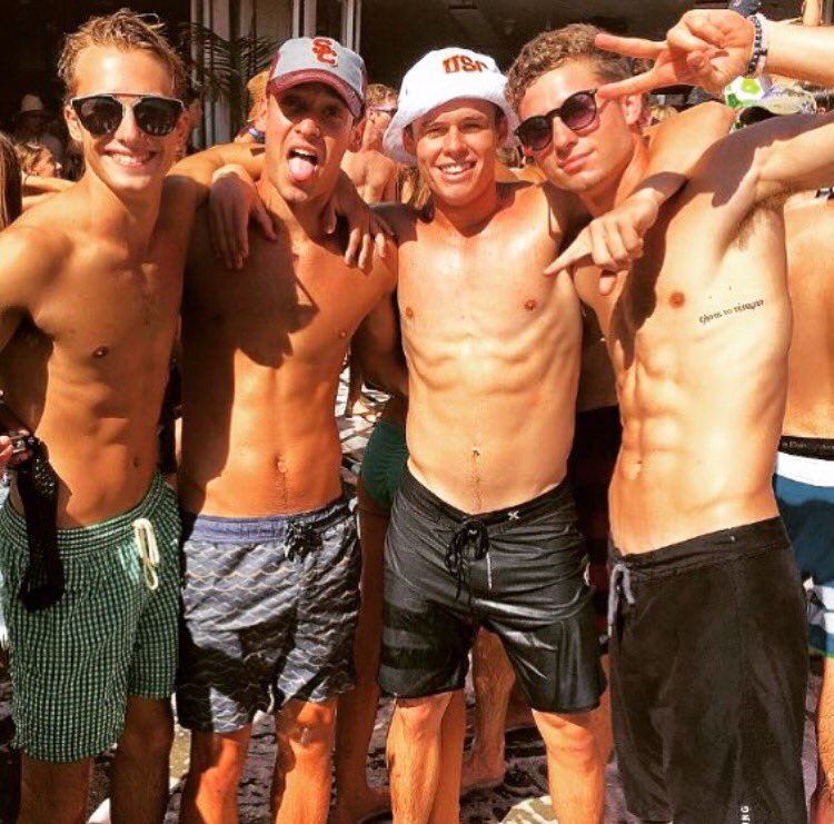 USCFrats's tweet photo. SO Frat 💪🏼 #FratLife @USCPhiPsi https://t.co/Xl2JPH1ph7